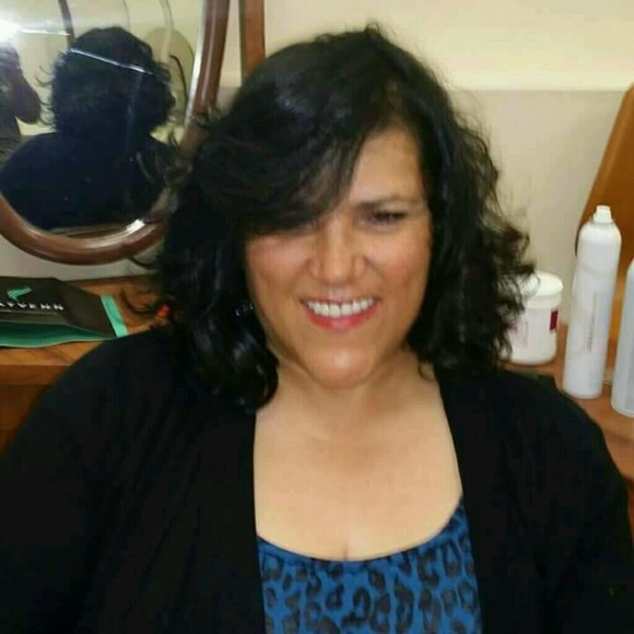Meet your Posher, Lorraine - Picture 1 of 1